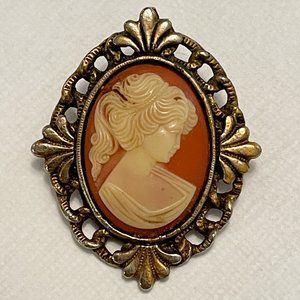 Vintage PERI Cameo Brooch/Pendant 1 5/8” Long